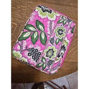 Vera Bradley Priscilla Pink E-Reader Sleeve Tablet Pouch 17 in Soft Shell I Pad